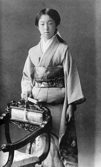 良子皇后和美智子,良子皇后有多惨