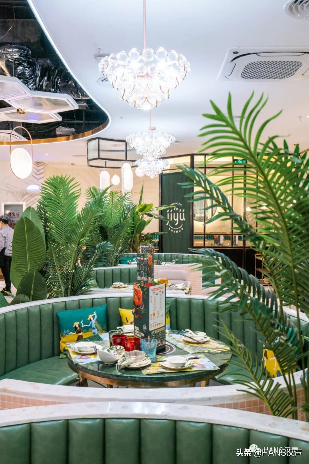 又想骗我吃火锅！集渔杀到武昌，6.8折还送6个LV