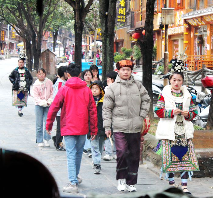 贵州省少数民族侗寨,贵州肇兴侗寨和千户苗寨的区别