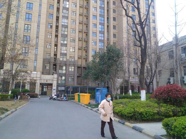 一普通居民的家突然“变成”注资500万的公司！原来背后涉及企业注册代办公司的“利益链”