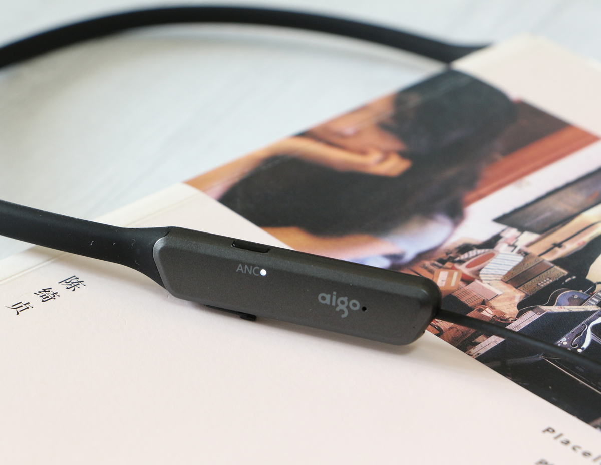 苹果AirPods太贵？耳机也可很爱国！爱国者W08颈圈式蓝牙耳机体验