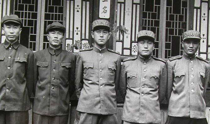 抗美援朝期间，陈赓的地位为何却在上将邓华之下？