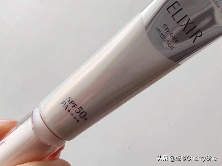 适合油皮防晒效果比较好的防晒霜,十大公认好用的防晒霜油皮