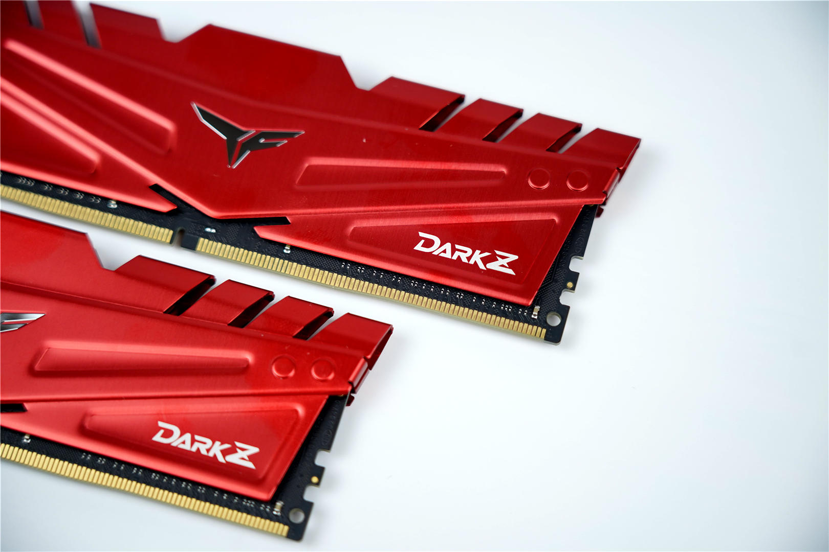 十铨内存冥神3200可以超到多少,内存条十铨冥神好还是海盗船