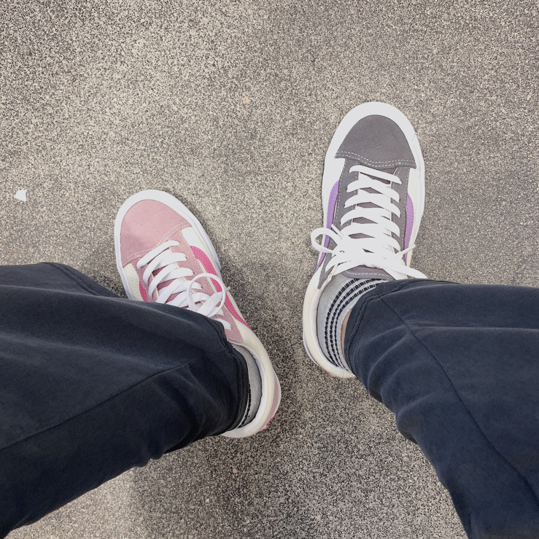 工作累了来瓶酒,工作累了快来放松一下