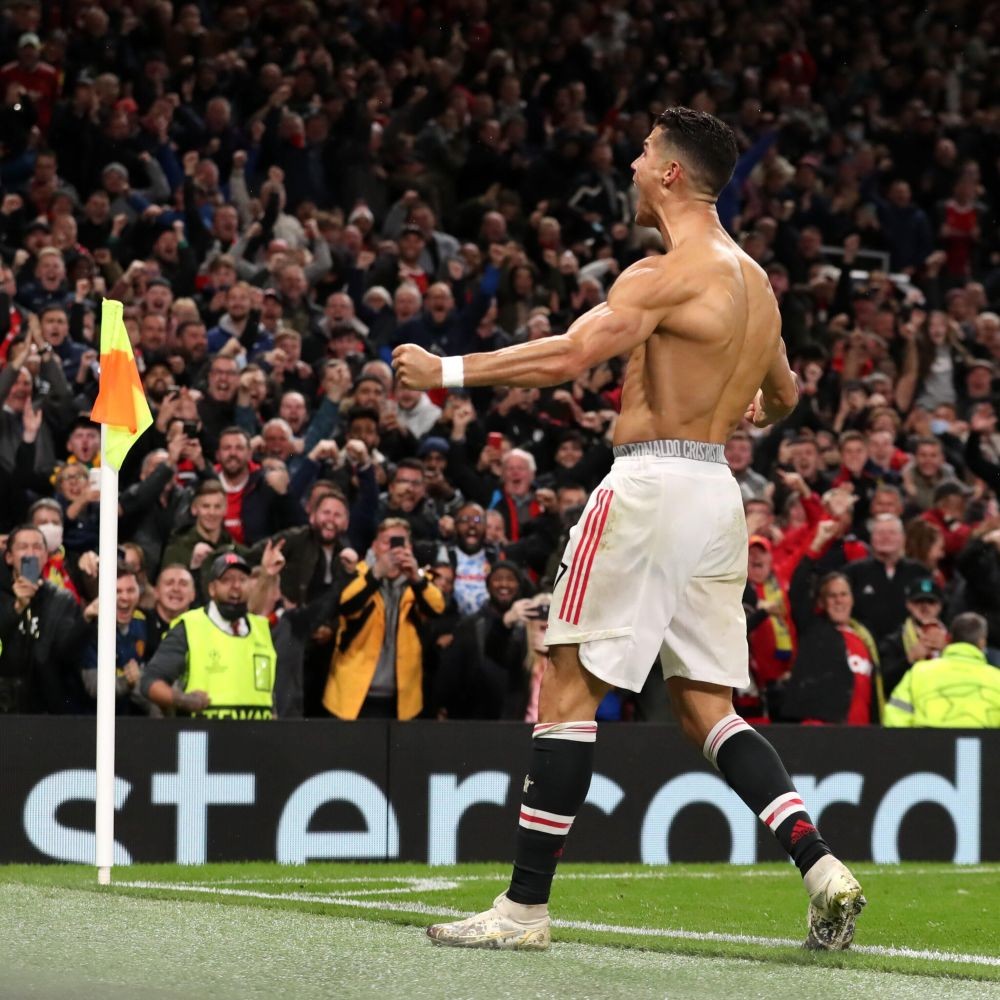 欧冠疯狂一夜出局,欧冠首回合巴萨惨败大巴黎