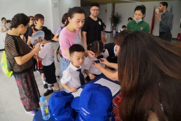 上海某幼儿园学生的简历,上海一幼儿园学生简历