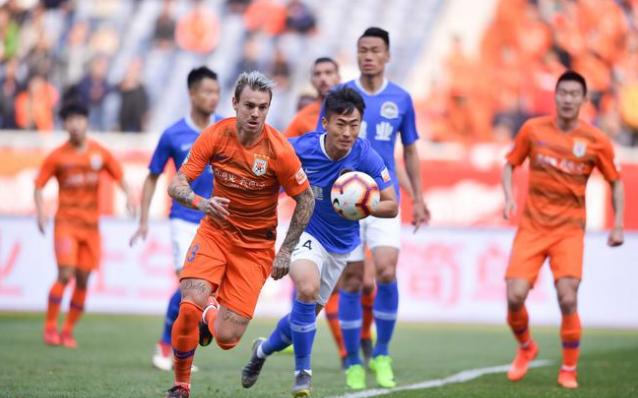 鲁能争议判罚2019赛季,鲁能发声质疑争议判罚