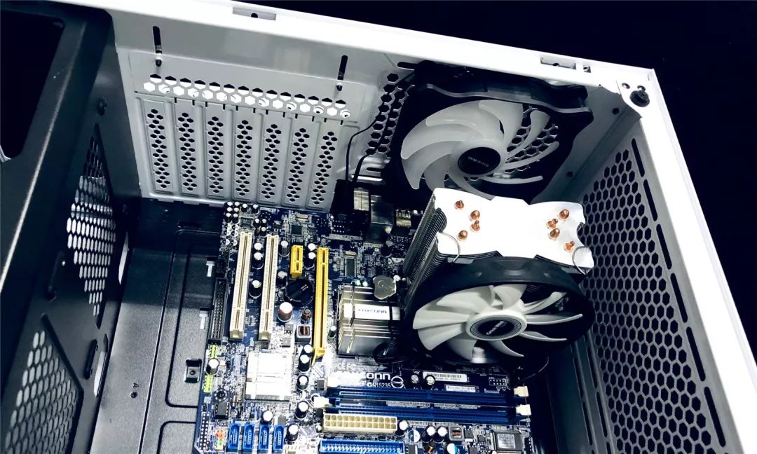 机箱风扇怎么装才能找到最佳效果,机箱风扇要怎么装才正确