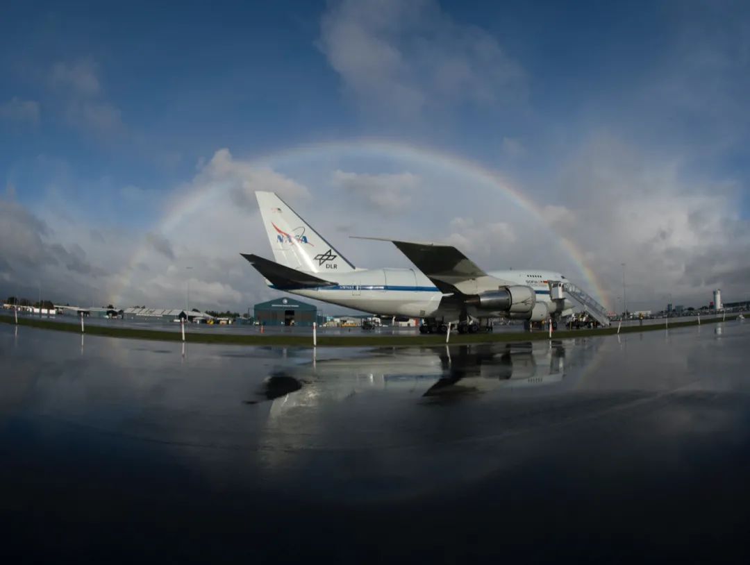 波音飞机望远镜,波音飞机高空望远镜