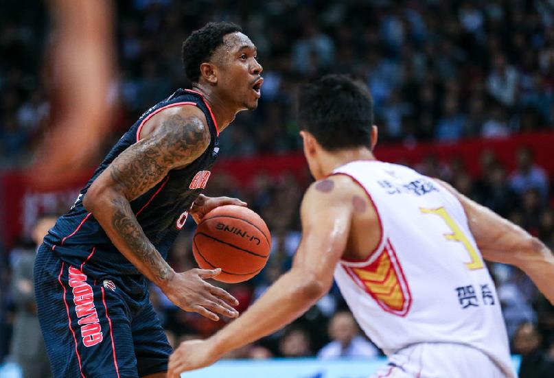 CBA半决赛影响力爆表！央视首轮直播出炉，两足球栏目被“牺牲”