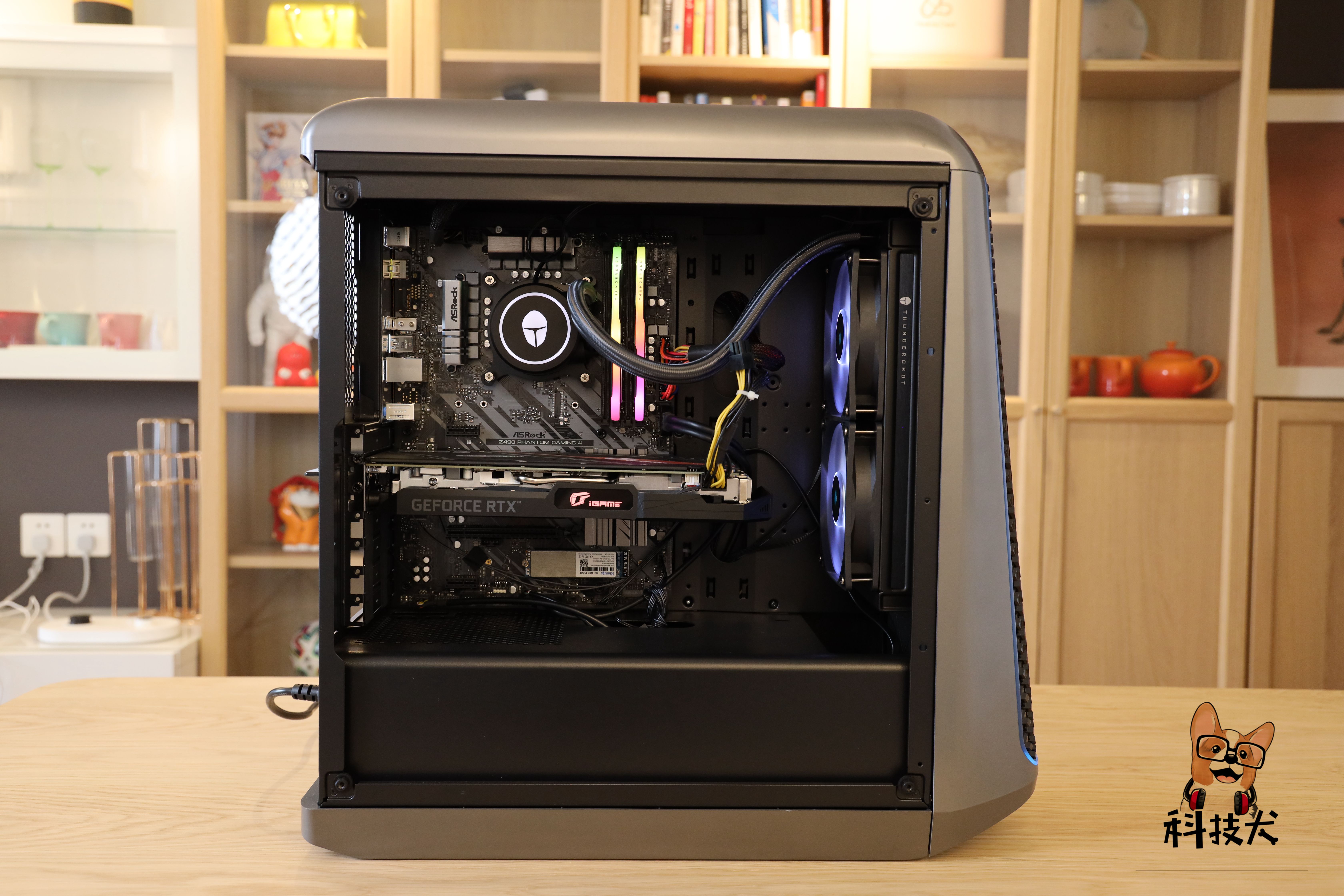 雷神911十代黑武士和联想拯救者刃,雷神911m野王和911黑武士哪个好