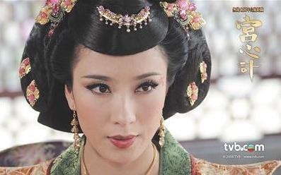 杨怡姚金铃佘诗曼,杨怡挺孕肚采访