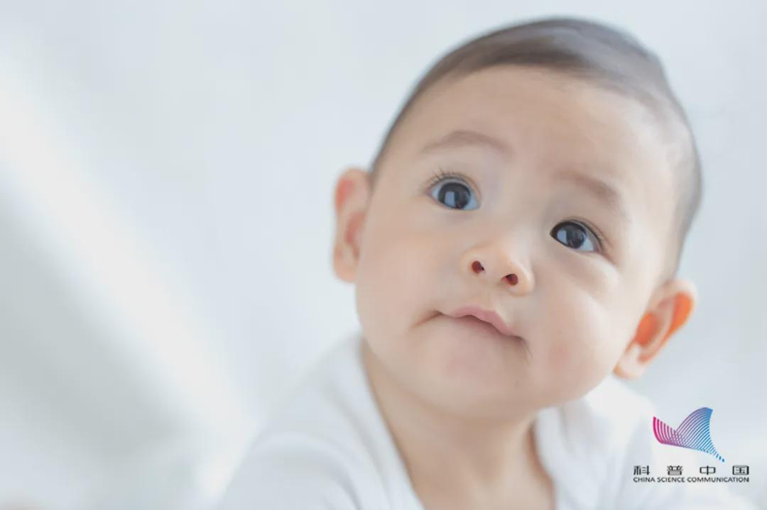 嘴里长了个小包一直不好怎么回事,嘴里长白色小包很痛怎么办