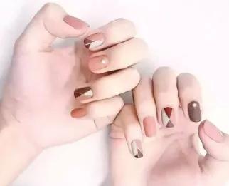 新手涂指甲油教程,指甲油怎么做