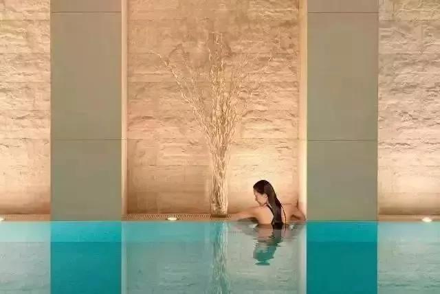 最值得去的游泳池,夏天到了游泳好去处