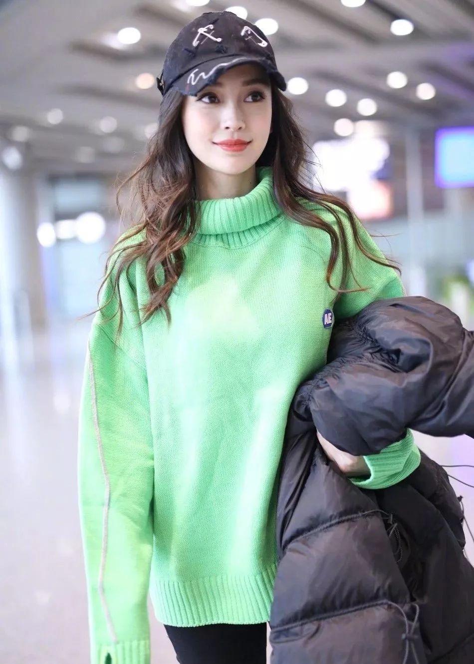 周洁琼代言的运动鞋子,周洁琼鞋