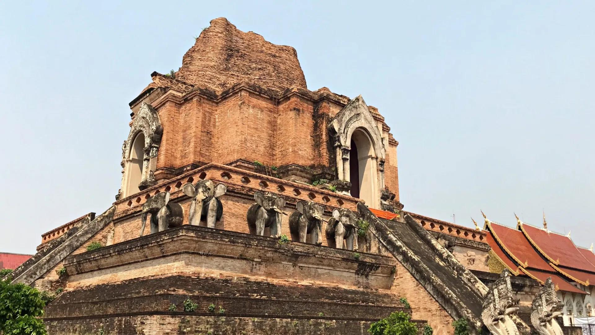 去泰国旅游去哪些寺庙,泰国必去的三座寺庙