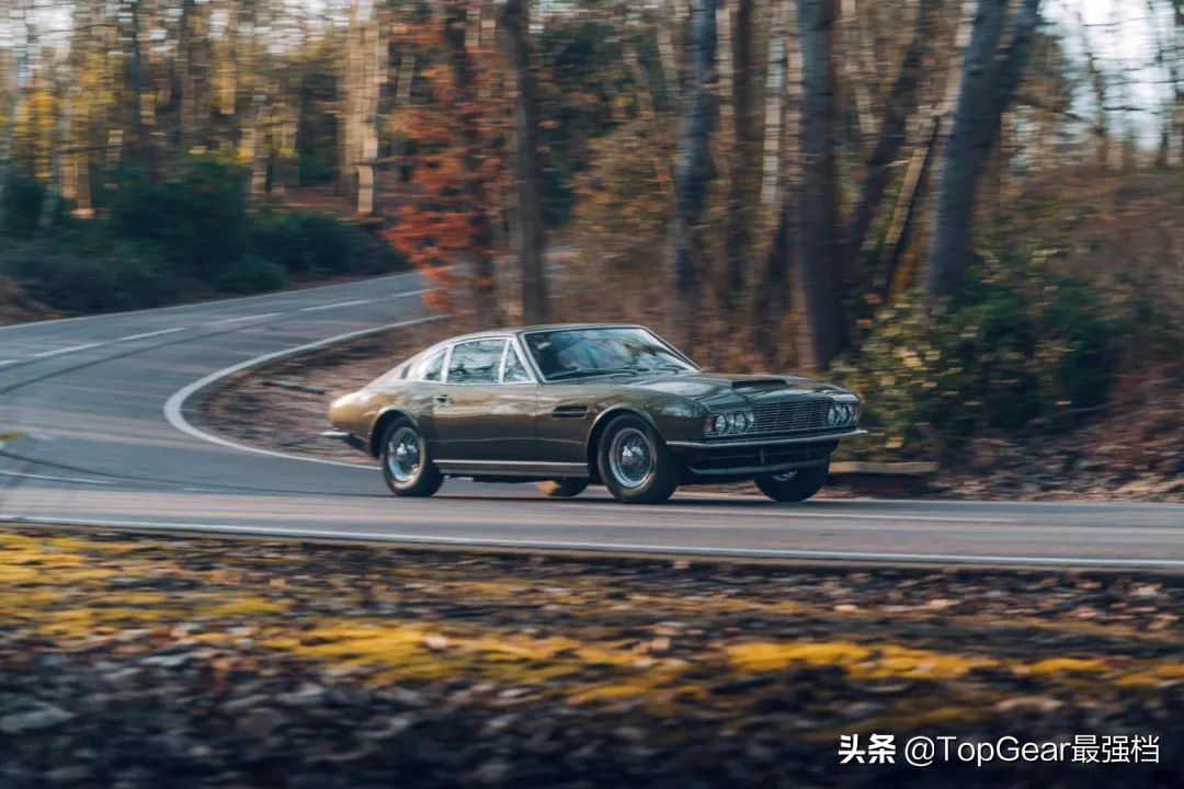 007座驾阿斯顿马丁电影片段,007座驾路特斯