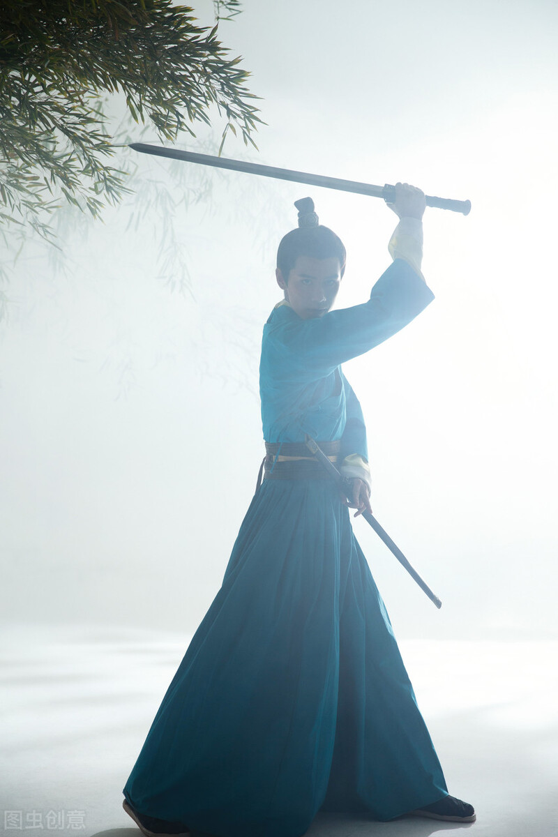 曹植表达舍身报国视死如归的诗句,曹植寄身于草野