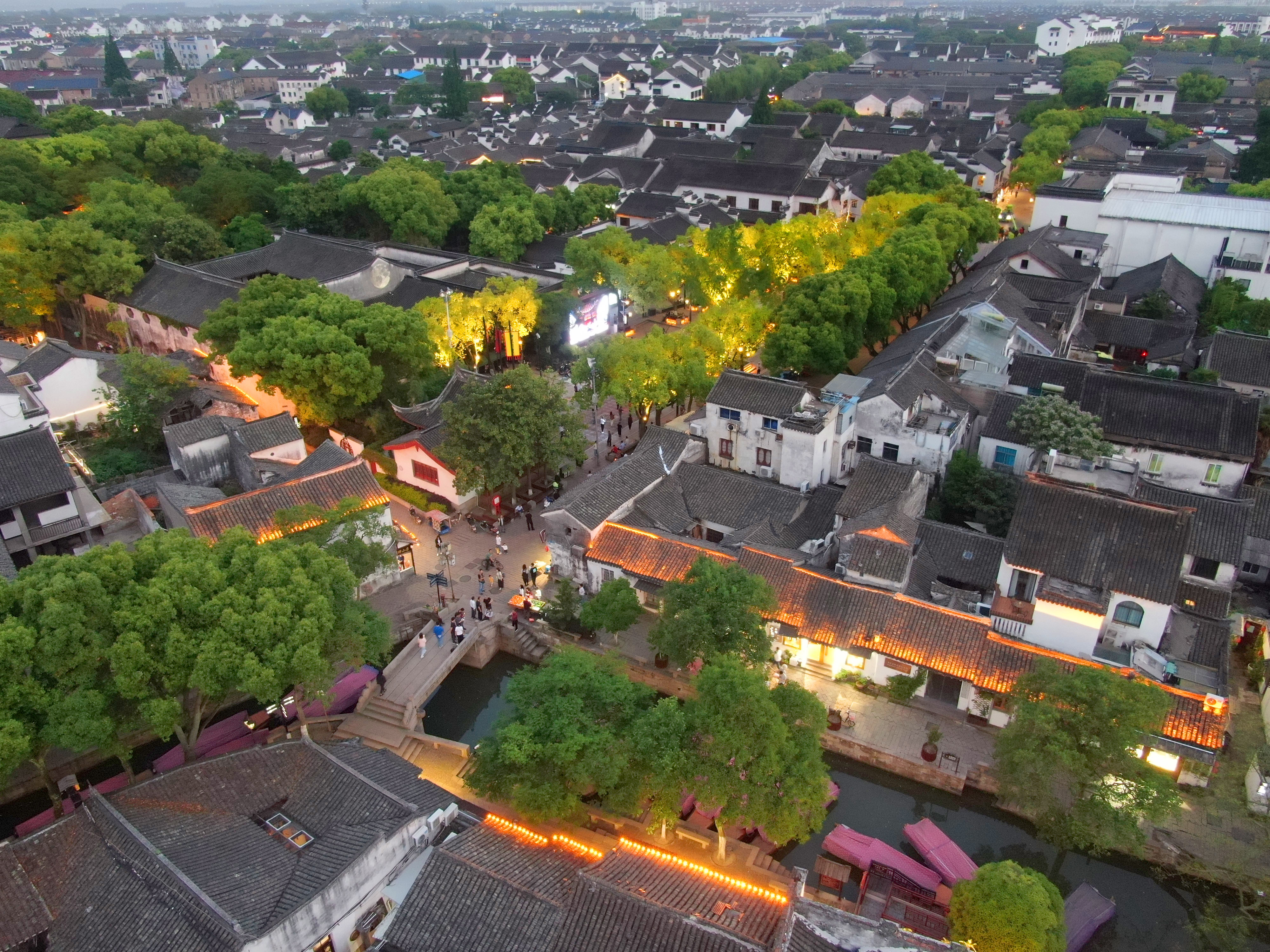 江南水乡古镇同里美景视频,同里古镇是世界文化遗产吗