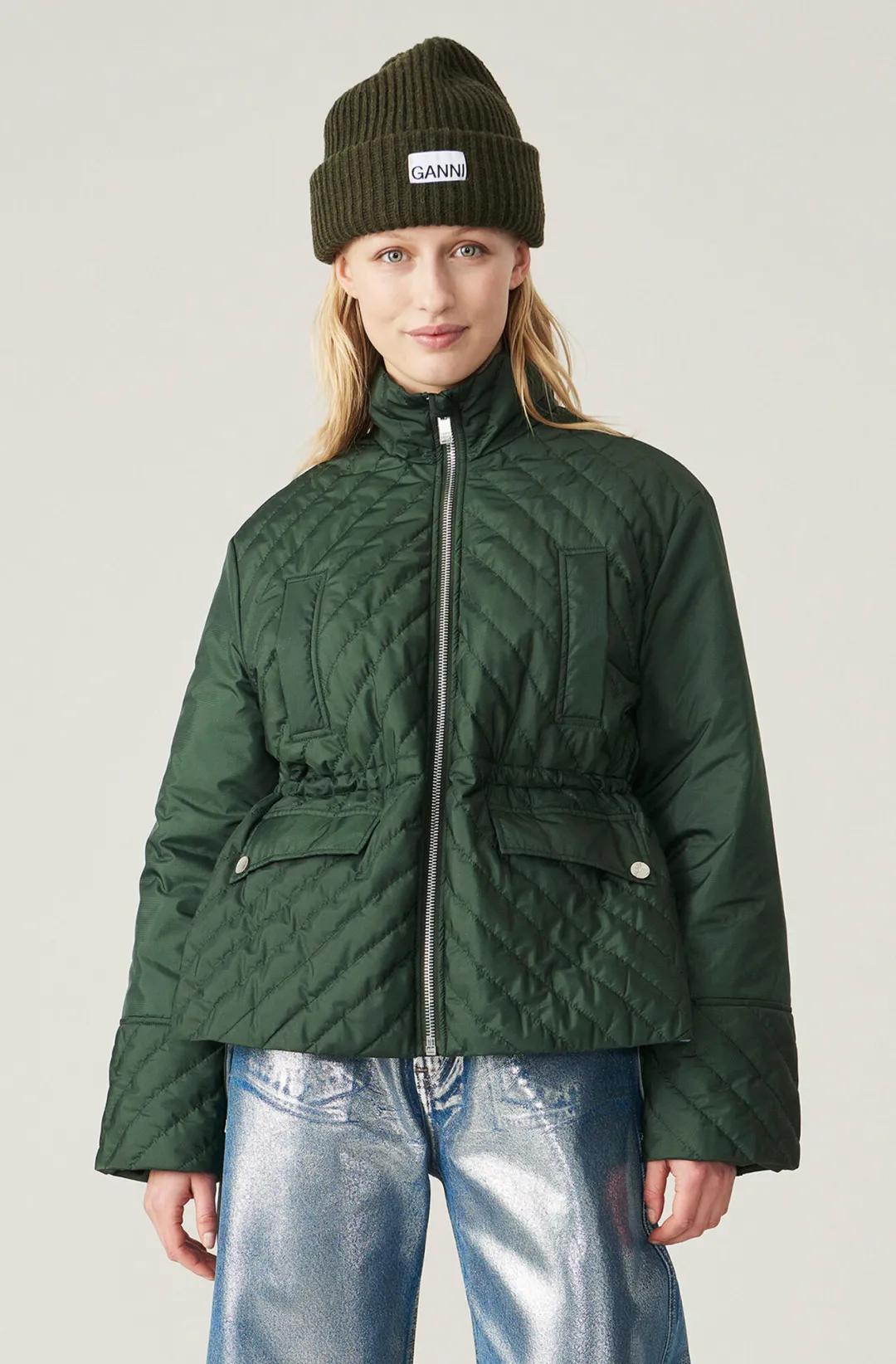 这人手一件的外套真的适合你吗?