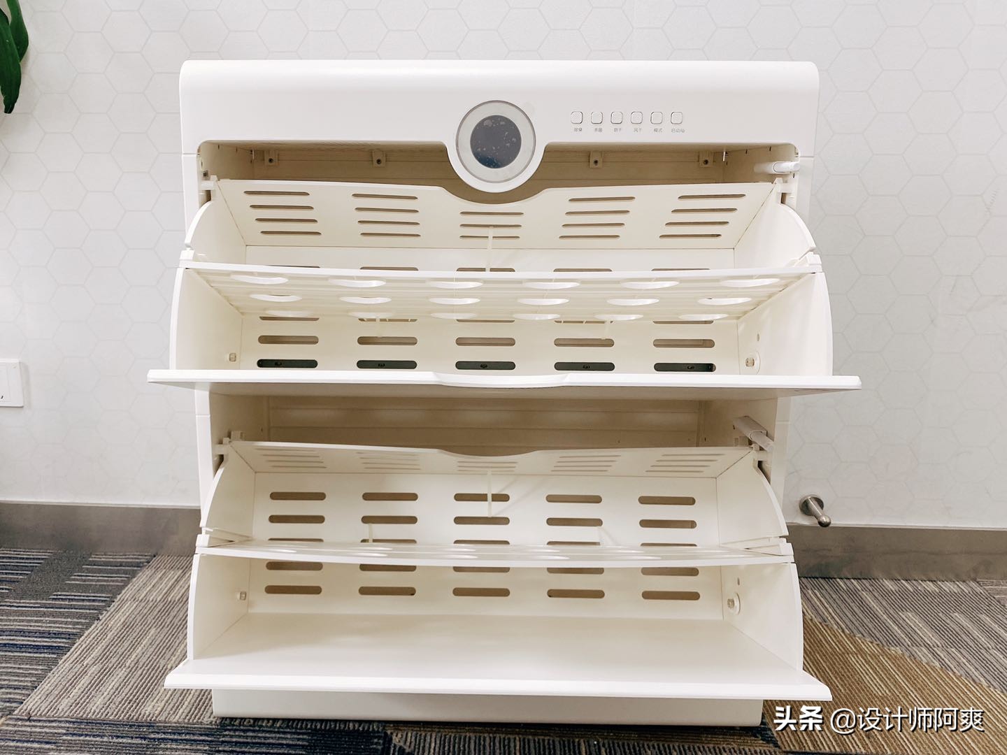 家里买智能鞋柜到底是不是交智商税？阿爽小助理首期测评来啦