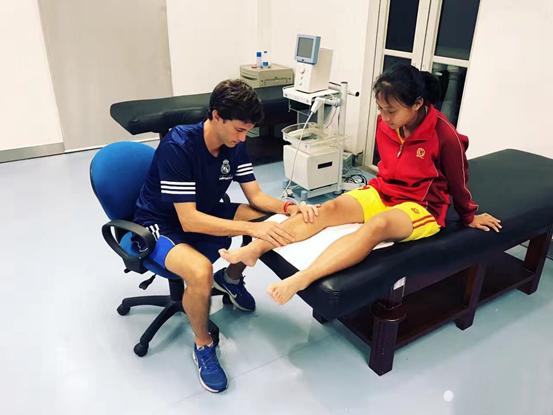 恒大足球学校冬训招生,广州恒大足球学校招生条件及费用