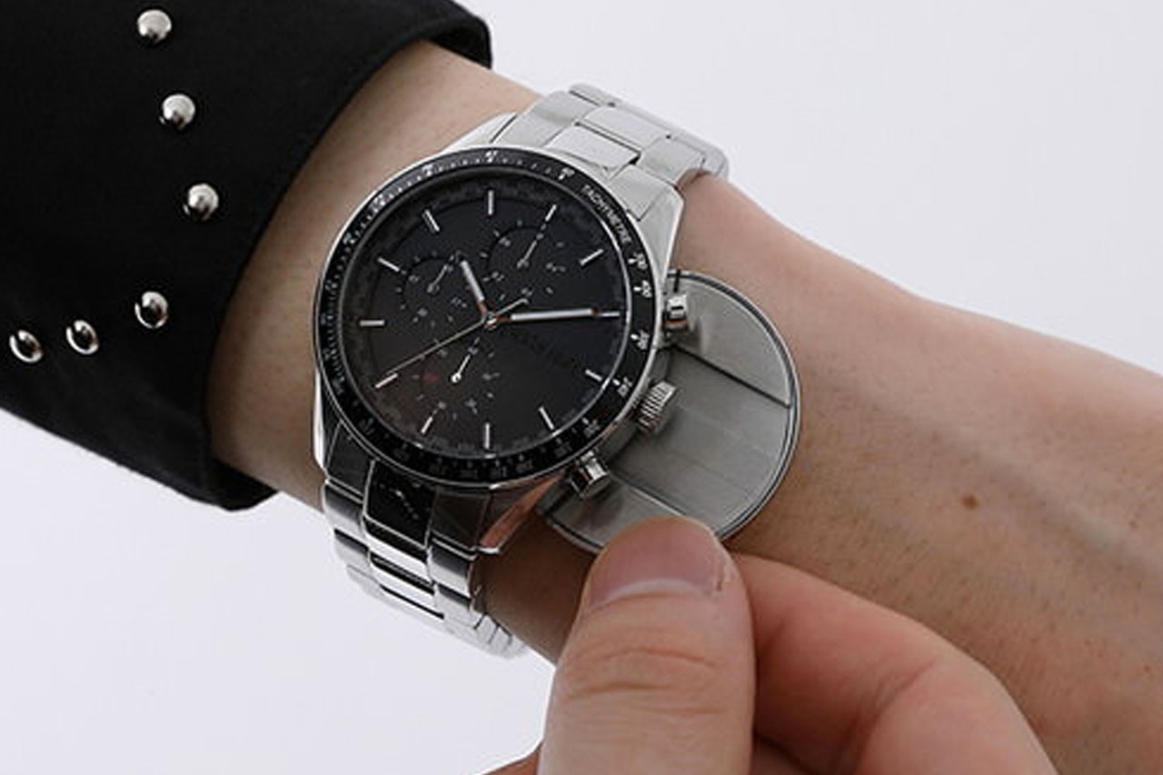 #品牌好物#《DeathNote死亡笔记》推出夜神月「藏页」手表