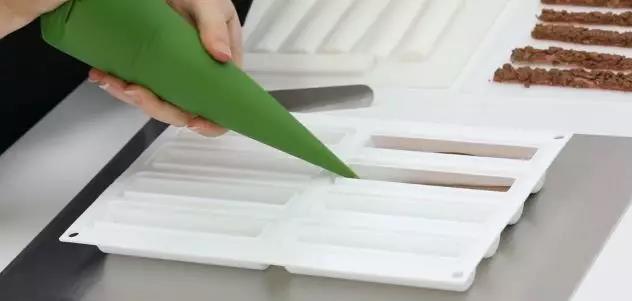 澳洲女王的“莱明顿”配方+视频(内附配方·可*载下**)