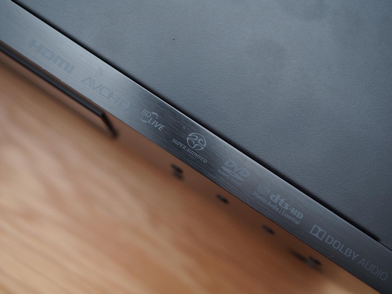 音画俱佳，操控稍弱——先锋UDP-LX500