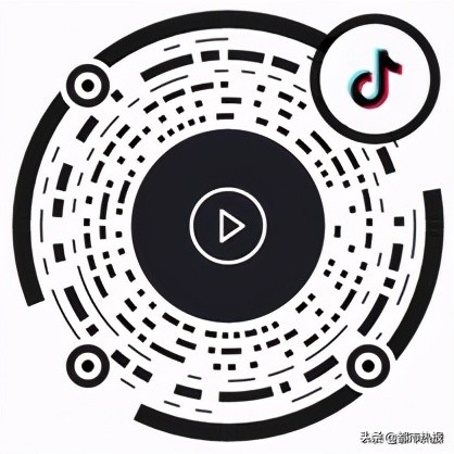 这位婚庆公司老板是重庆最早说脱口秀的人他说，不会讲段子的胖子不是一个好老板