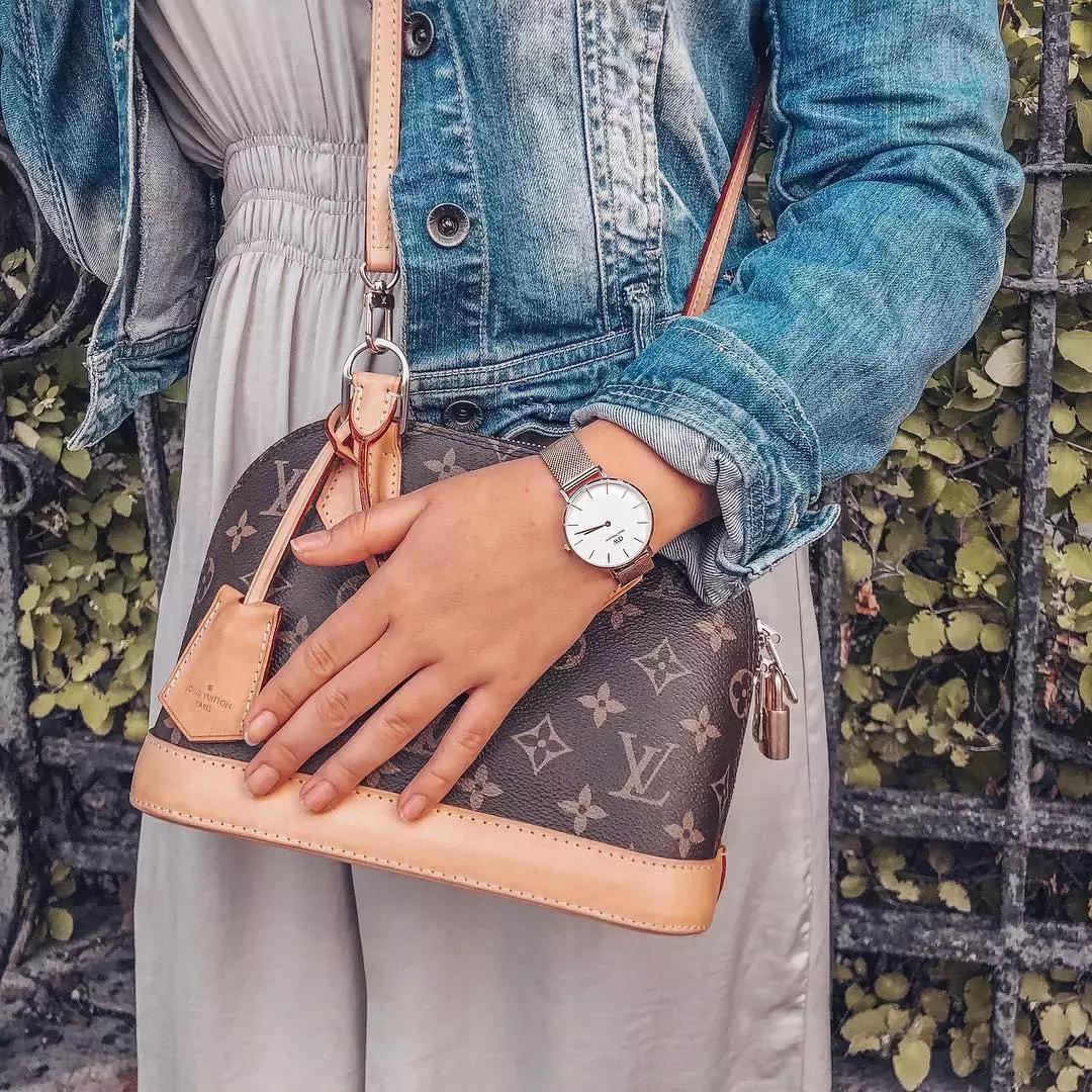 中年什么包包好看又百搭,三十多岁适合哪款百搭包包