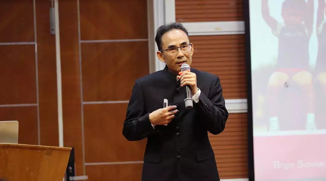 你好，碧桂园小学！初次见面请多指教！