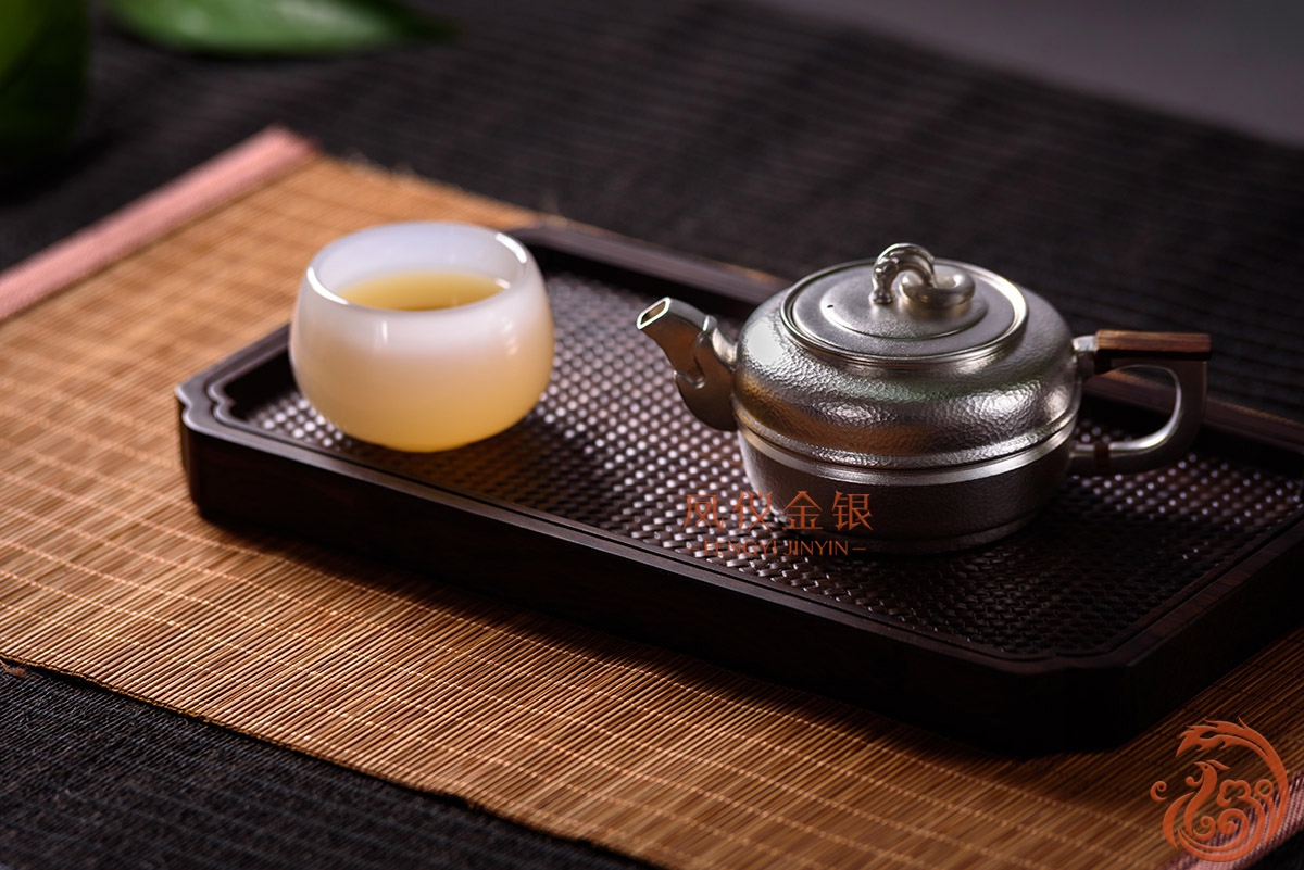 什么样的茶适合用壶煮茶,中国六种茶中哪种茶适合用银壶泡