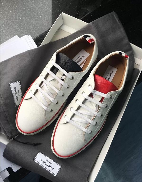 夏季小白鞋百搭推荐店铺,休闲小白鞋品牌推荐