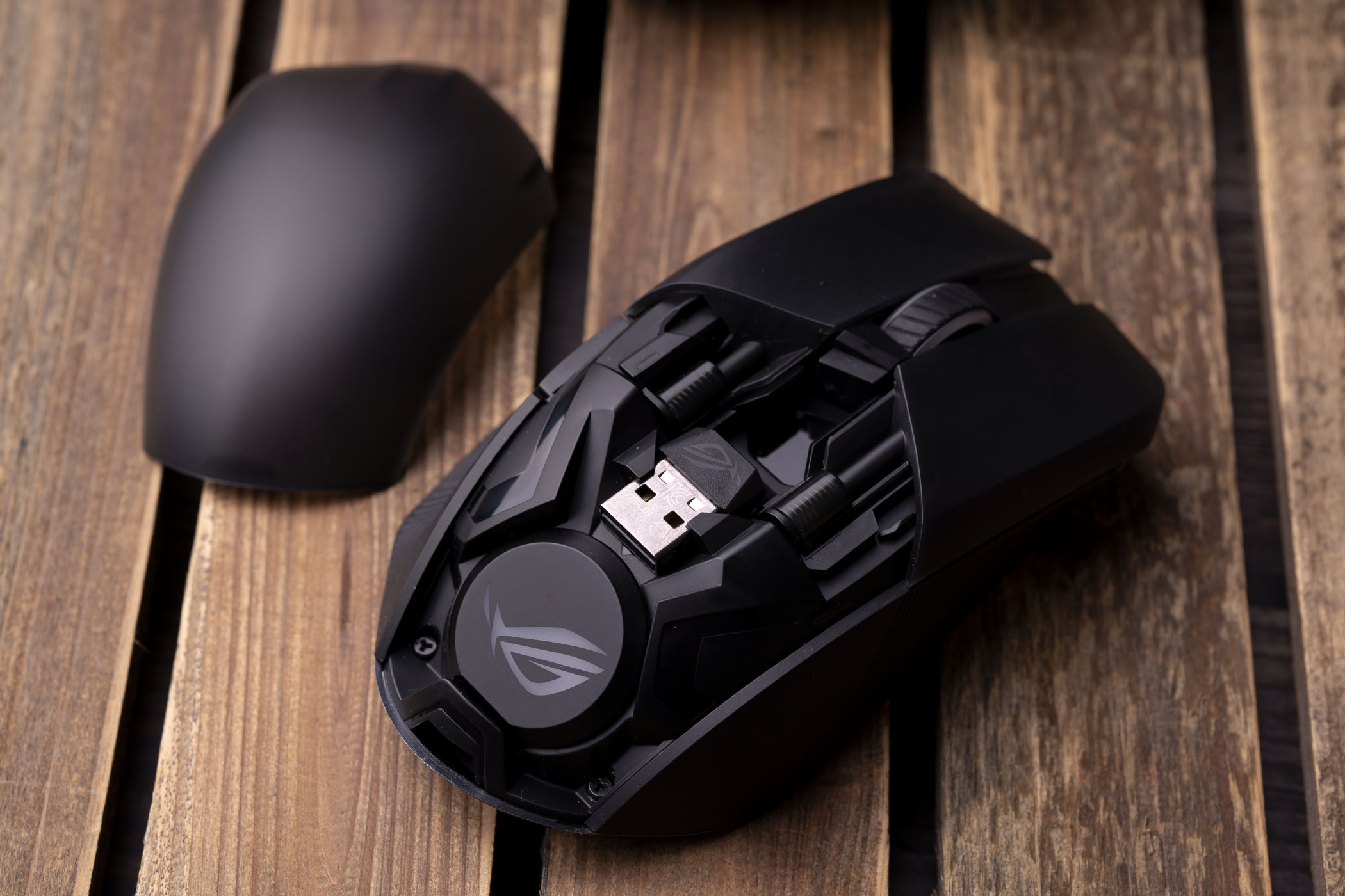 华硕rog魔刃鼠标,华硕rog月刃鼠标测评