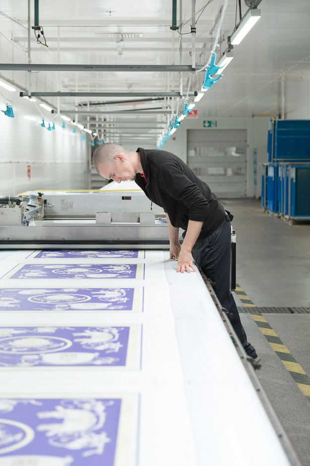 爱马仕丝巾为什么值得收藏,爱马仕丝巾一条