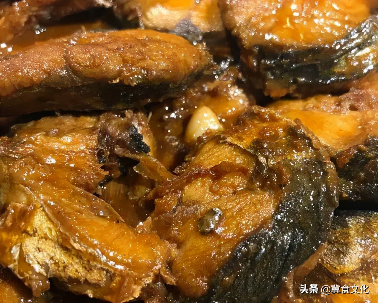 这才是家常炖鱼的正确做法,鲜香美味的炖鱼