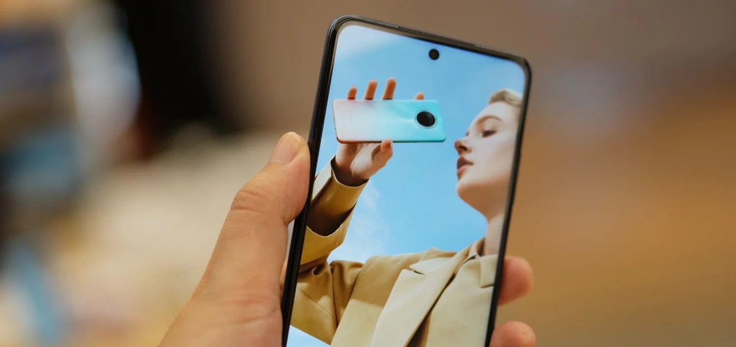 买小米还是买一加比较好,小米手机怎么样值不值得买