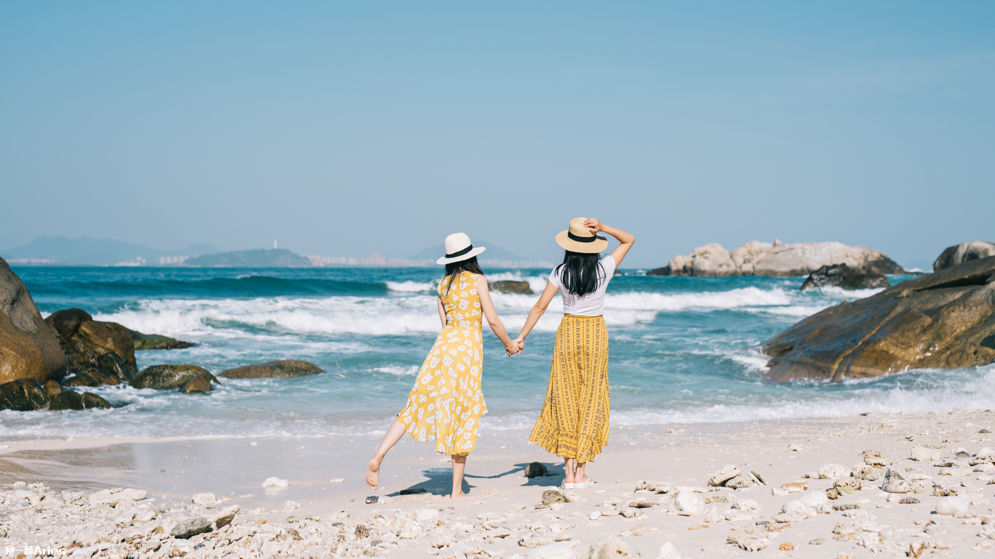 三亚旅游业恢复正常了吗,三亚旅游业恢复到旺季的火爆视频