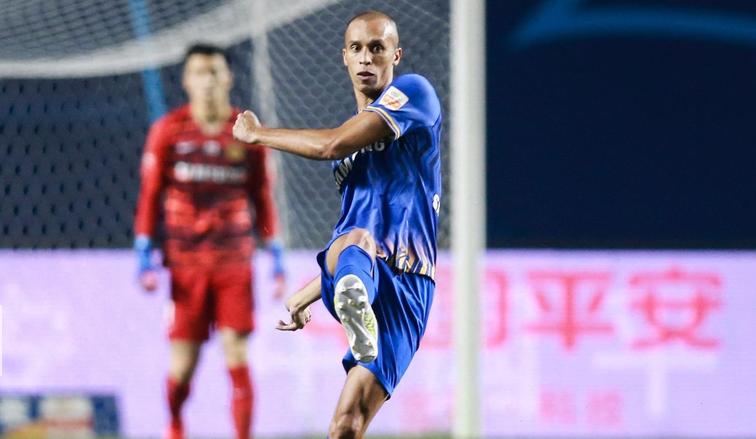 申花0:5惨败过程,申花1-2被建业逆转