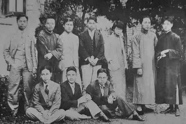 木讷的书生,固执夫子木讷书生