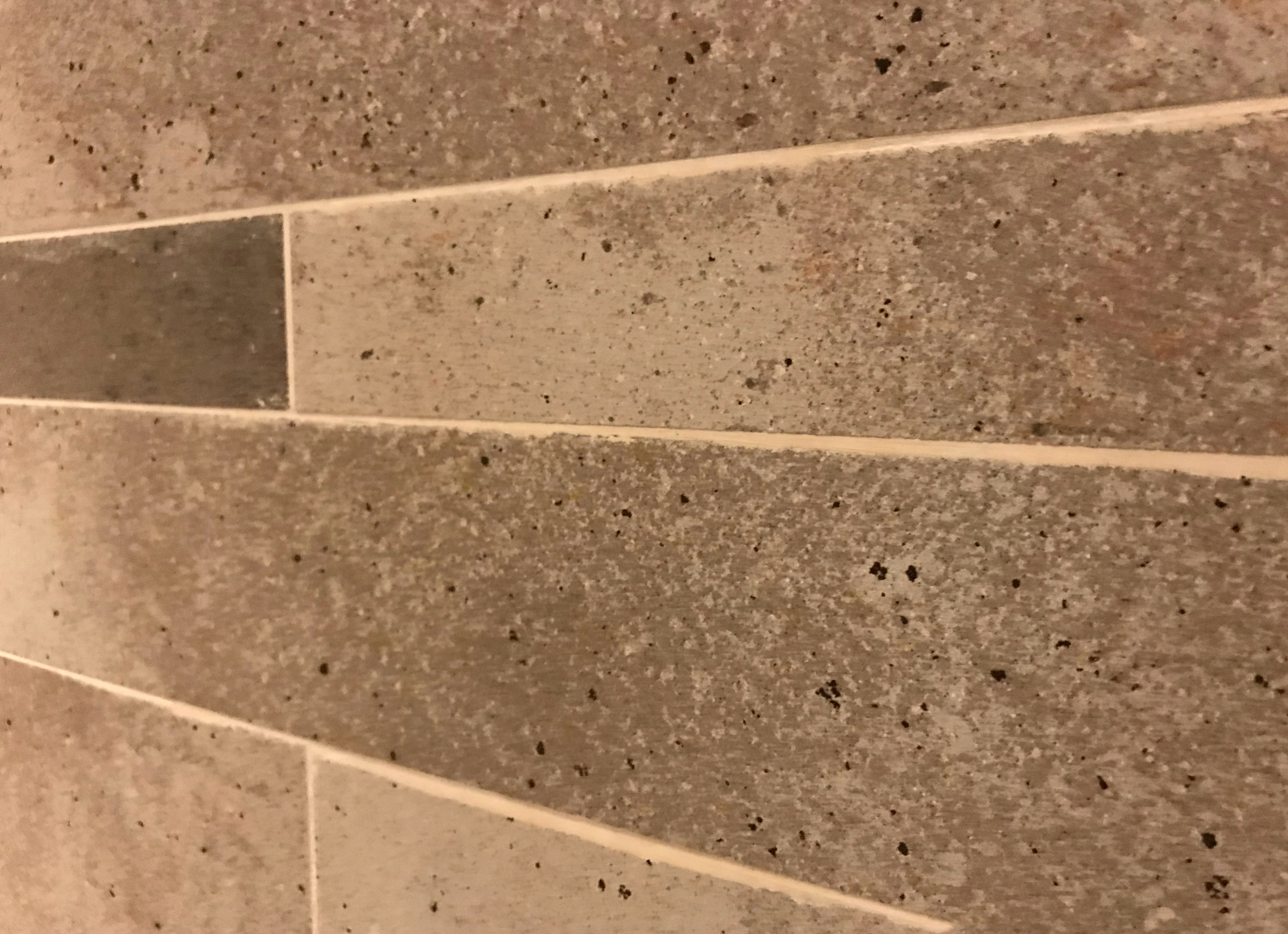 美缝剂跟环氧彩砂哪种美缝好,美缝剂和彩砂美缝有什么区别