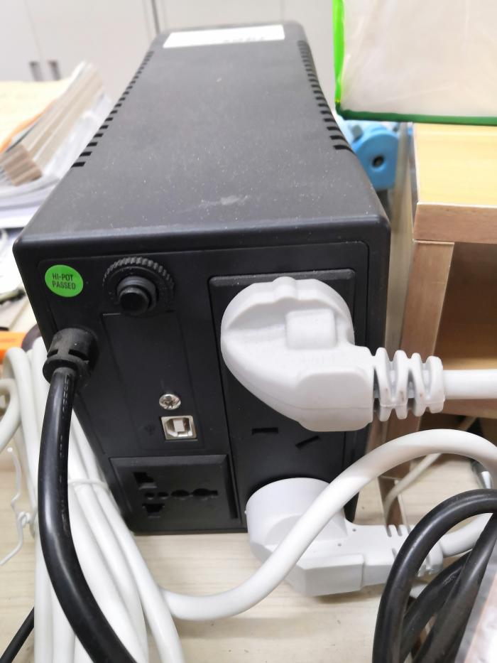 不考虑功耗搭配台式机,给台式机加电池