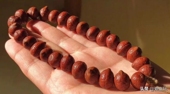 滴血莲花菩提盘玩前后对比效果图,21颗菩提手串盘玩