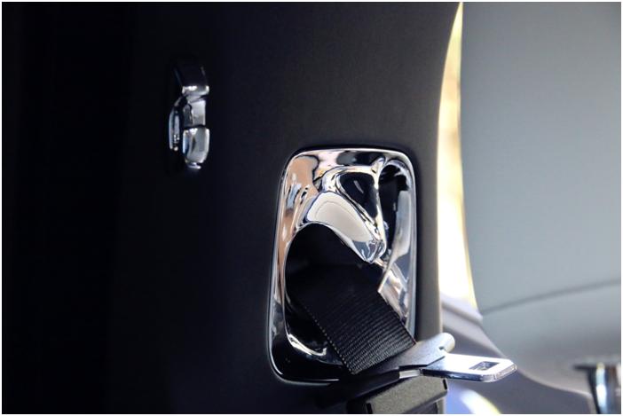 试驾劳斯莱斯古思特新款,新款劳斯莱斯古思特沉浸式体验