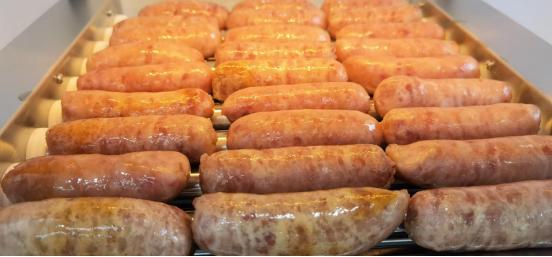 一家普通24小时营业的便利店,日系三家便利店哪家最好