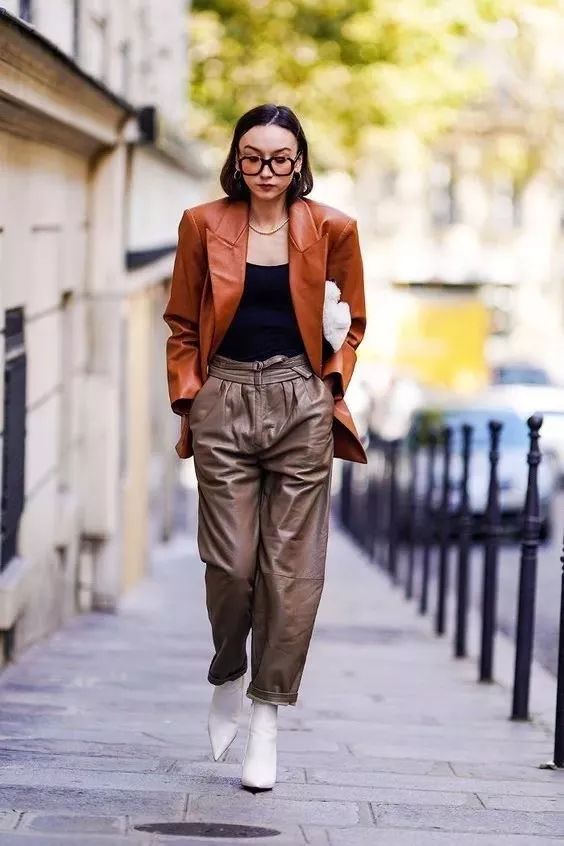 皮西装现在还有人穿吗,皮西装最新款