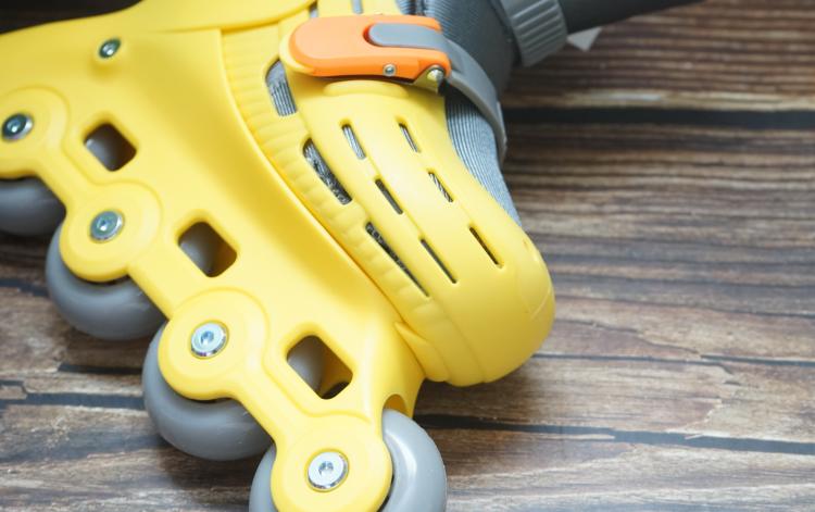 柒小佰轮滑鞋儿童6-12岁,轮滑就该这么玩